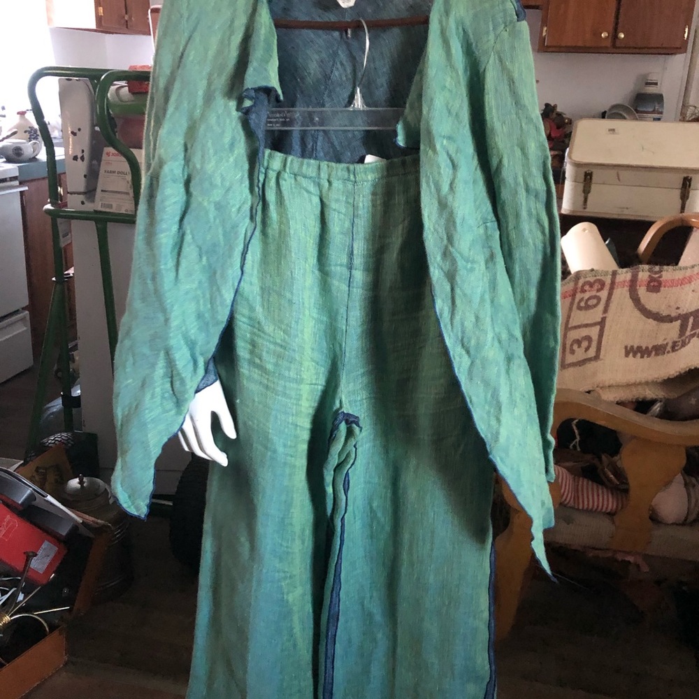 Leisure suit